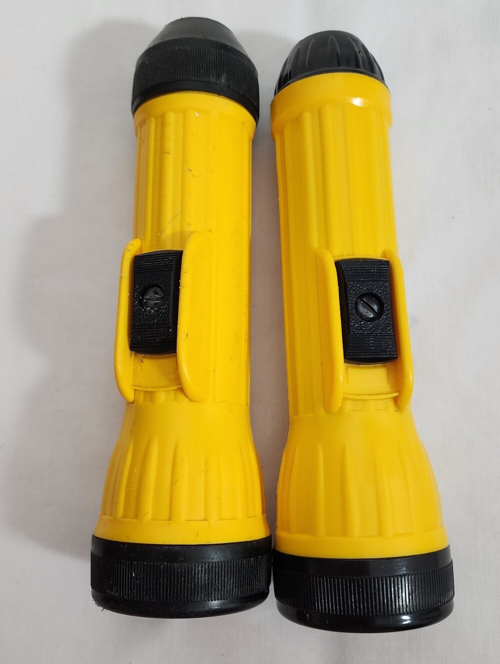Vintage Brightstar Flashlights Models #1618 #2618 Lot Of 2 Yellow Black